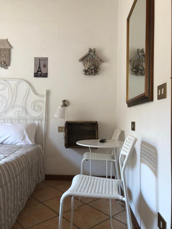 Ai Leoni Otel Verona Dış mekan fotoğraf